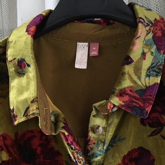 HP: Anthropologie Pilcro Floral Velvet Shirt - Medium - Picture 2 of 4